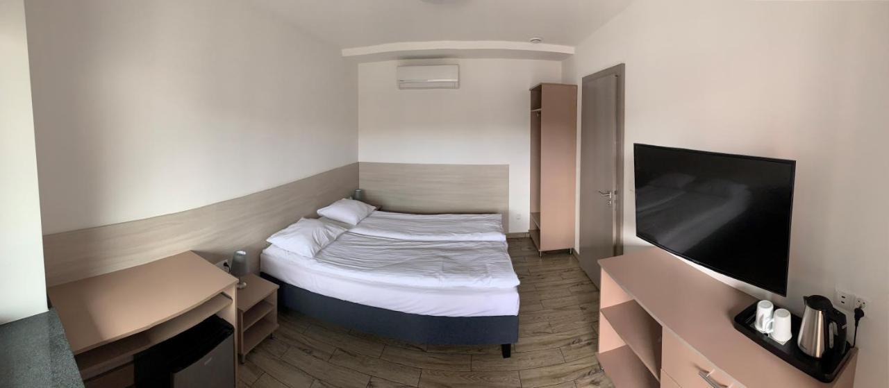 Ludowa Restauracja & Noclegi Kietrz Luaran gambar